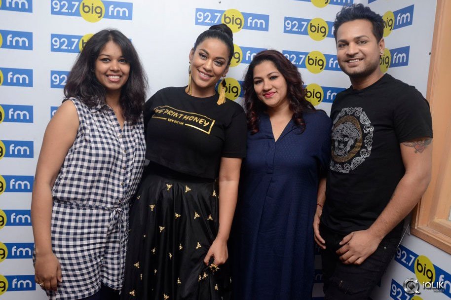 Mumaith-Khan-Birthday-Interview-At-Big-Fm
